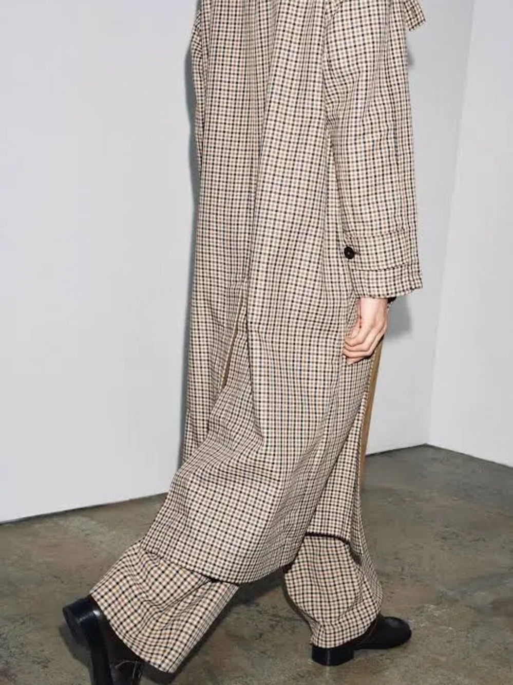 Zara Reversible Long Caramel Trench Coat - Picture 4 of 16